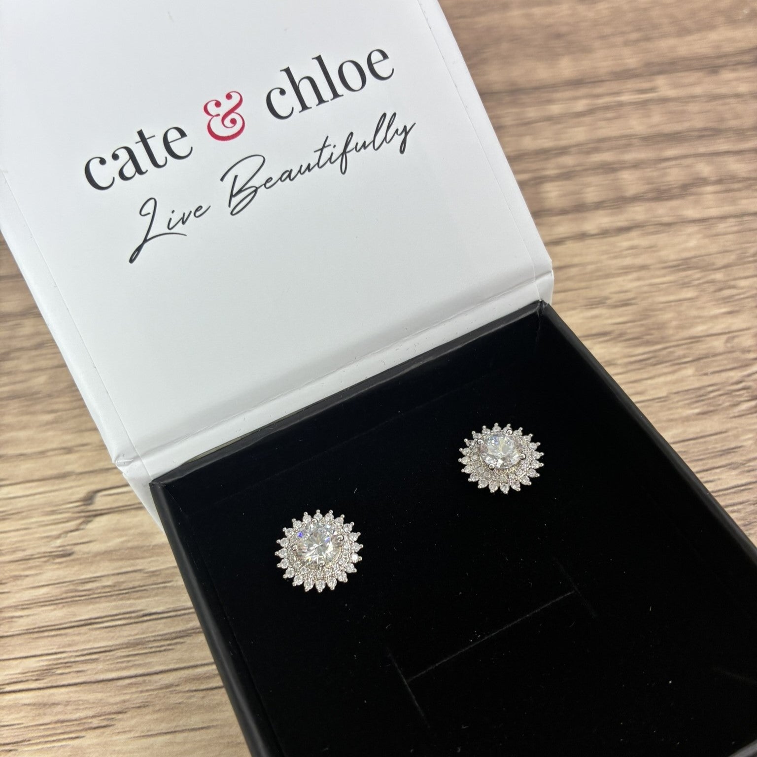 Cordelia 18k White Gold Necklace and Stud Earrings Jewelry Set with Simulated Diamond Crystals