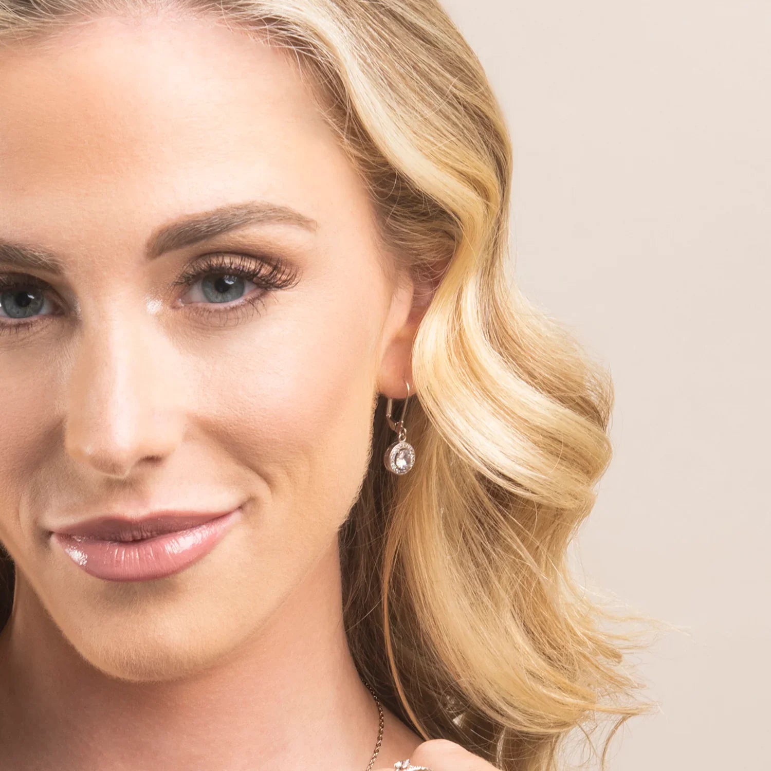 McKenzie Swarovski crystal drop earrings by Cate & Chloe – sparkle for everyday elegance ✨💎