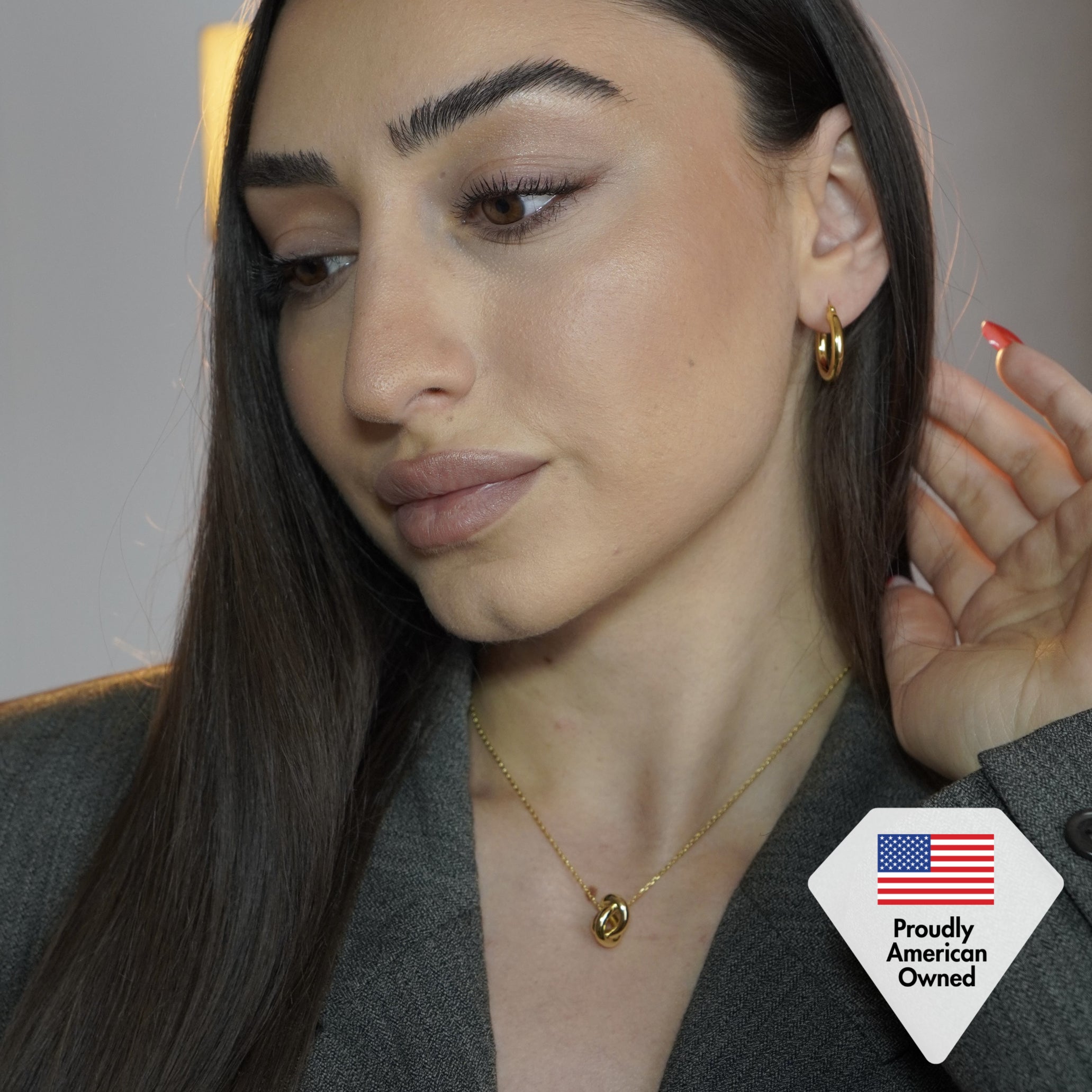 Ashley 18k White Gold Plated Knot Earrings and Necklace Jewelry Set