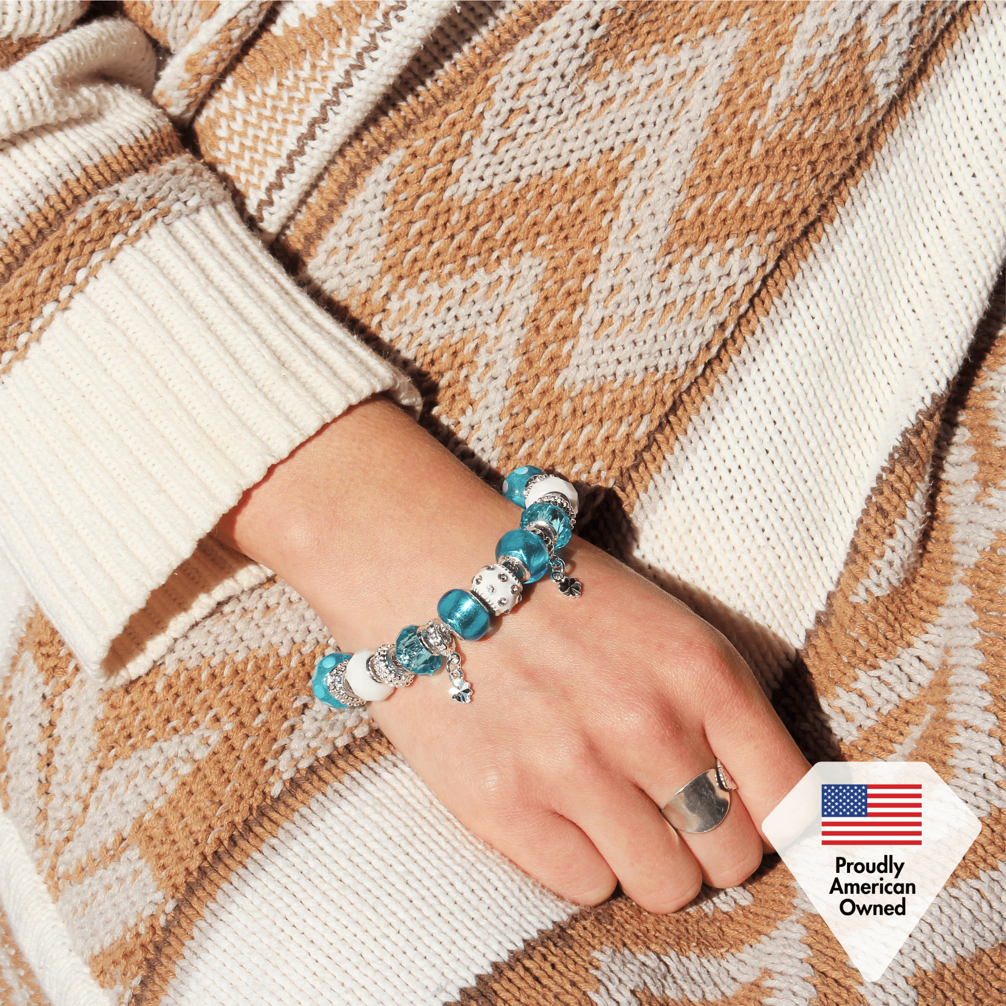 Aurora 18k 白金镀水晶串珠手链