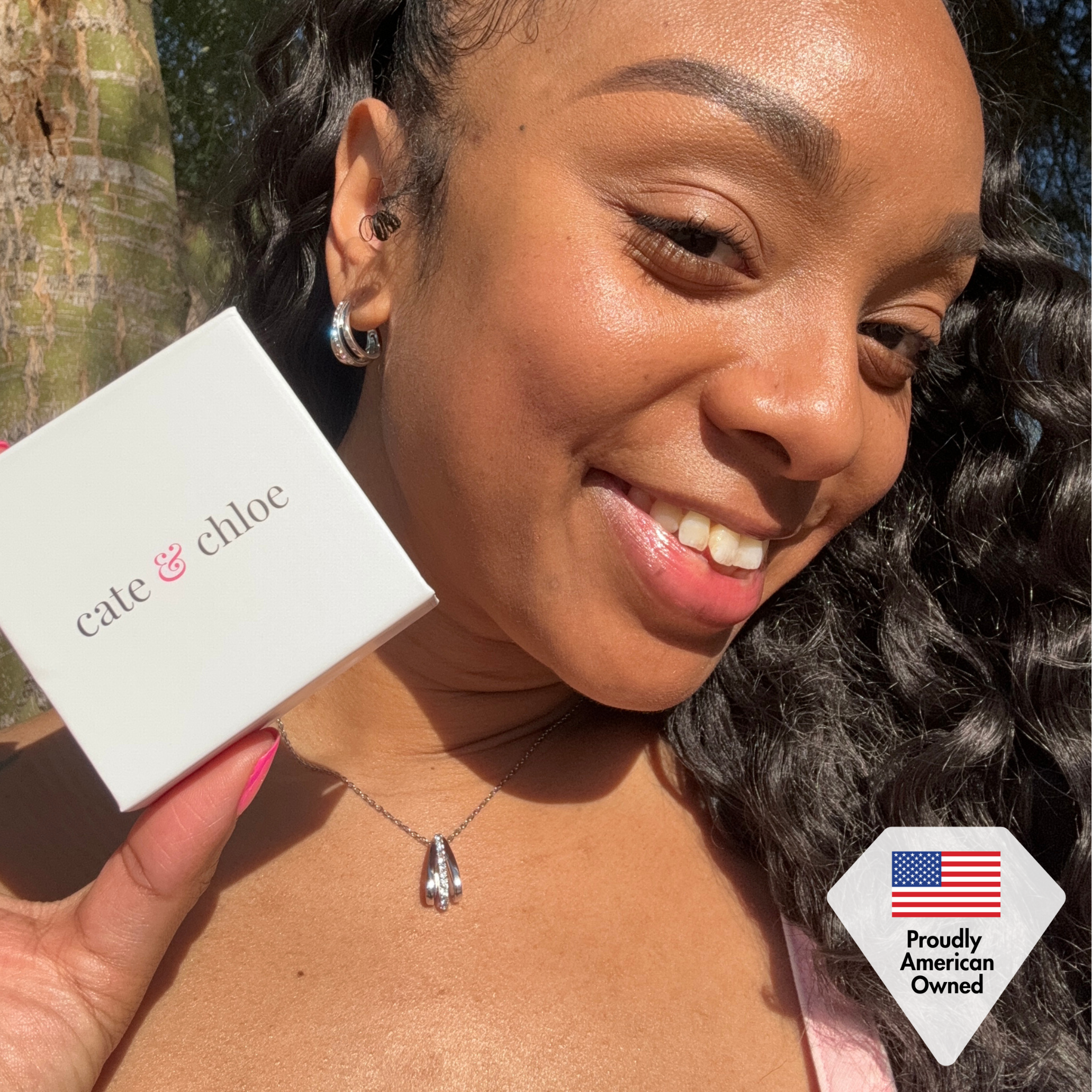 Cate &amp; Chloe Bella 18k 白金项链和耳环镶水晶珠宝套装