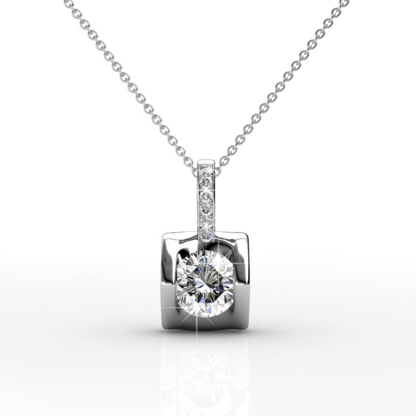 Billie 18k White Gold Pendant Necklace with Round Cut Swarovski Crystals