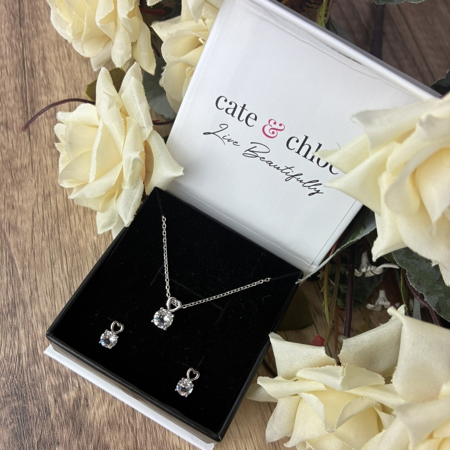 Marian 18k White Gold Plated Heart Pendant Necklace with Swarovski Crystal