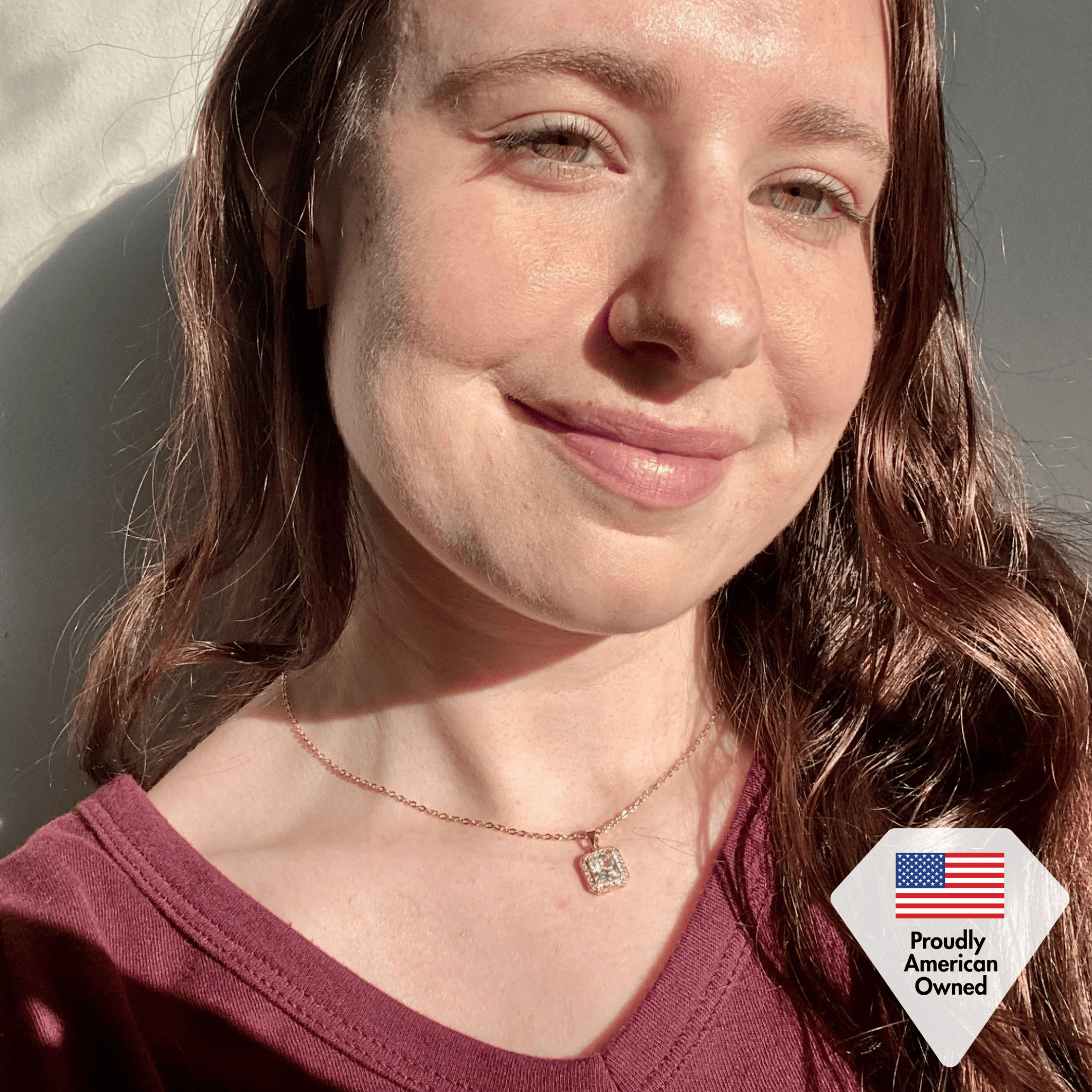 Ivy 18k White Gold Plated Halo Pendant Necklace with Simulated Diamond Crystals