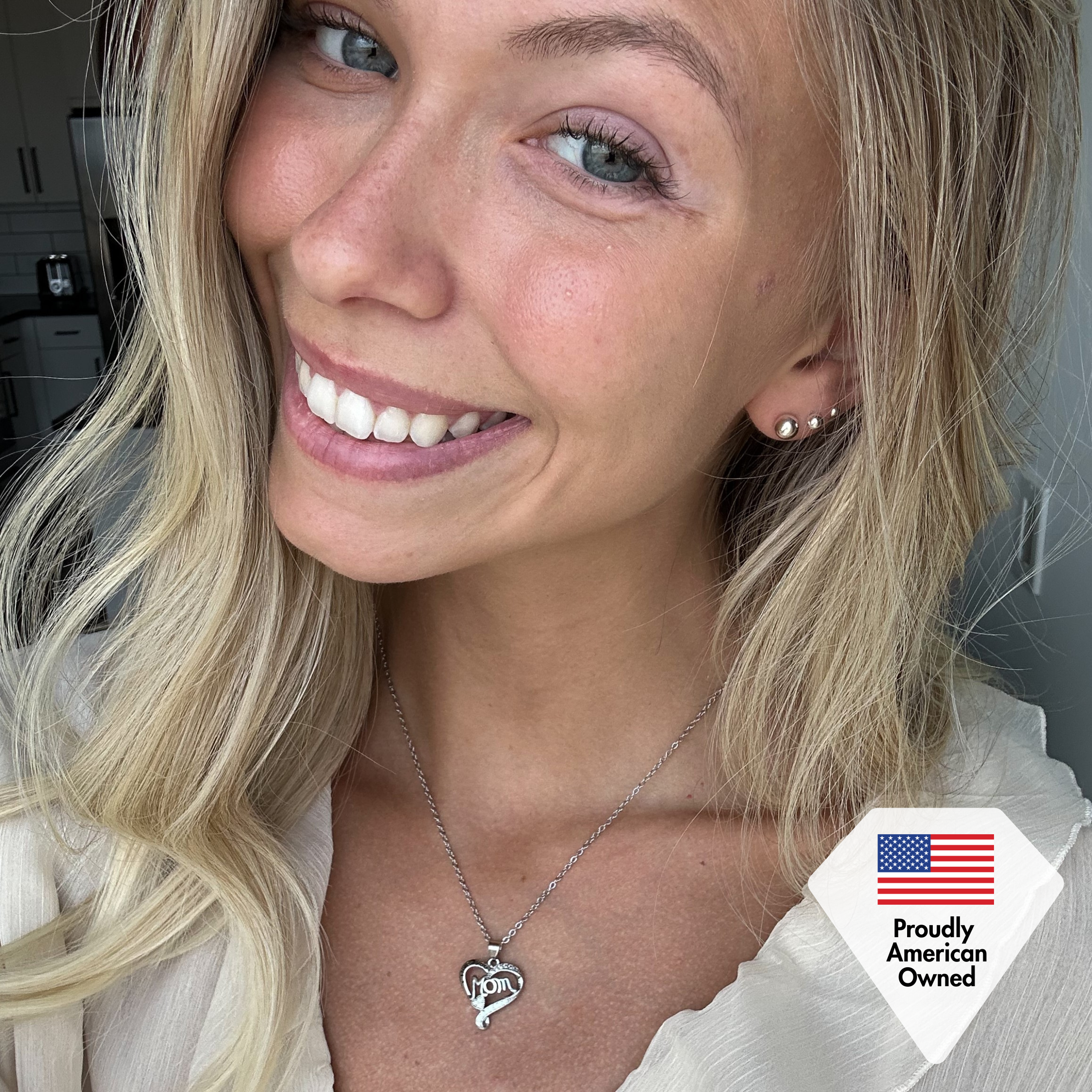 Karina 18k White Gold Plated Necklace with Swarovski Crystals & Heartfelt Message for Mom