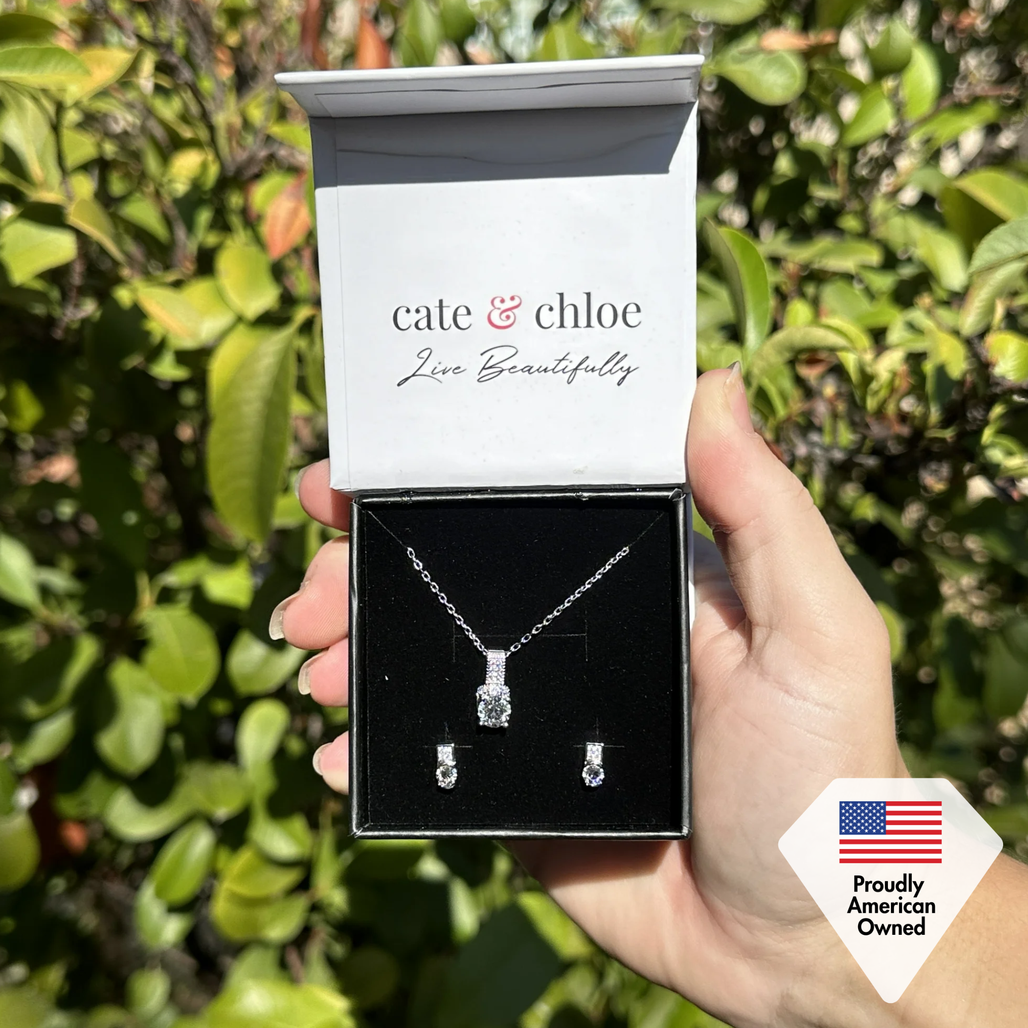 Laya 18k 白金镀金吊坠项链配水晶