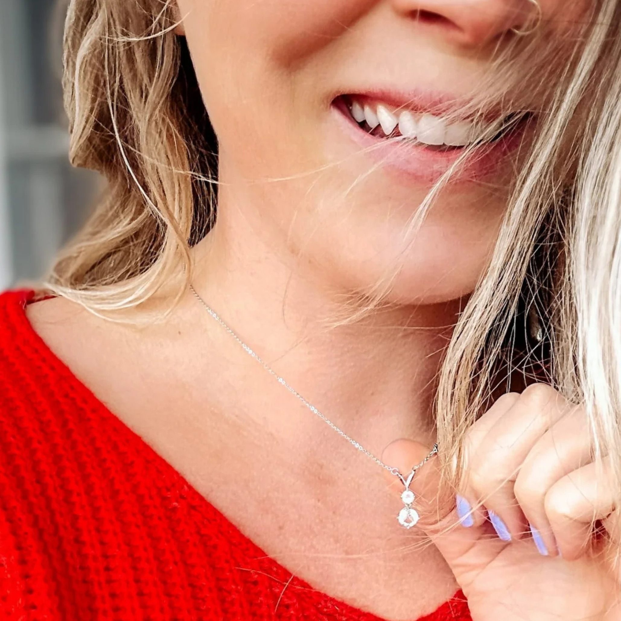 Andy“独特”18k 白金镀 2 石吊坠项链，镶有施华洛世奇水晶