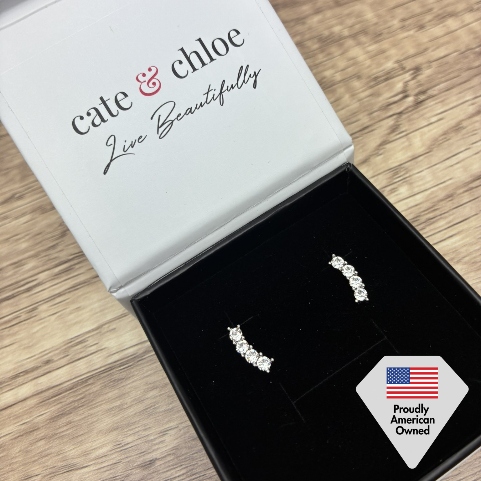 Aubree 18k 镀白金水晶吊式耳钉
