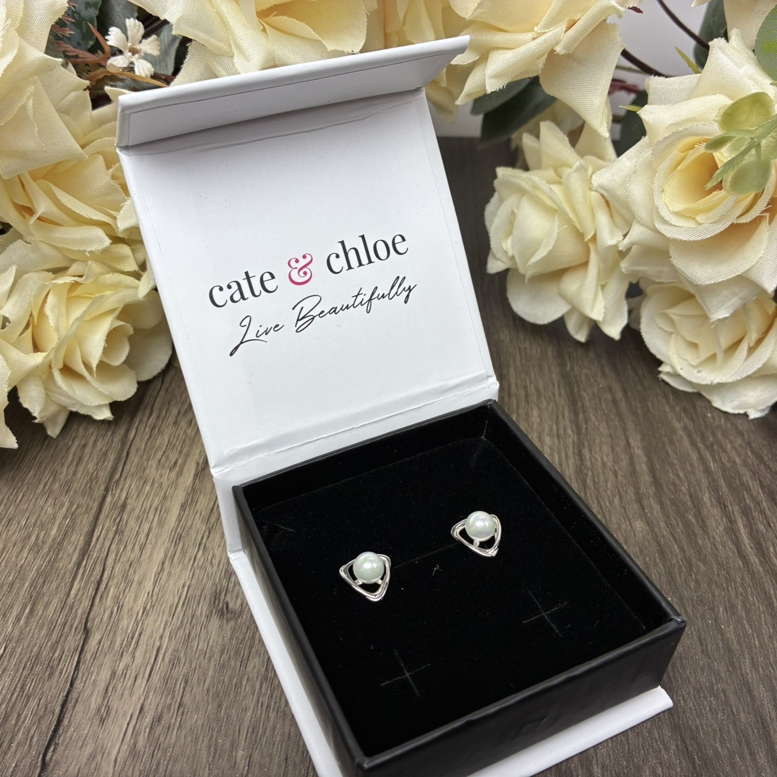 Winnie 18k White Gold Plated Pearl Stud Earrings