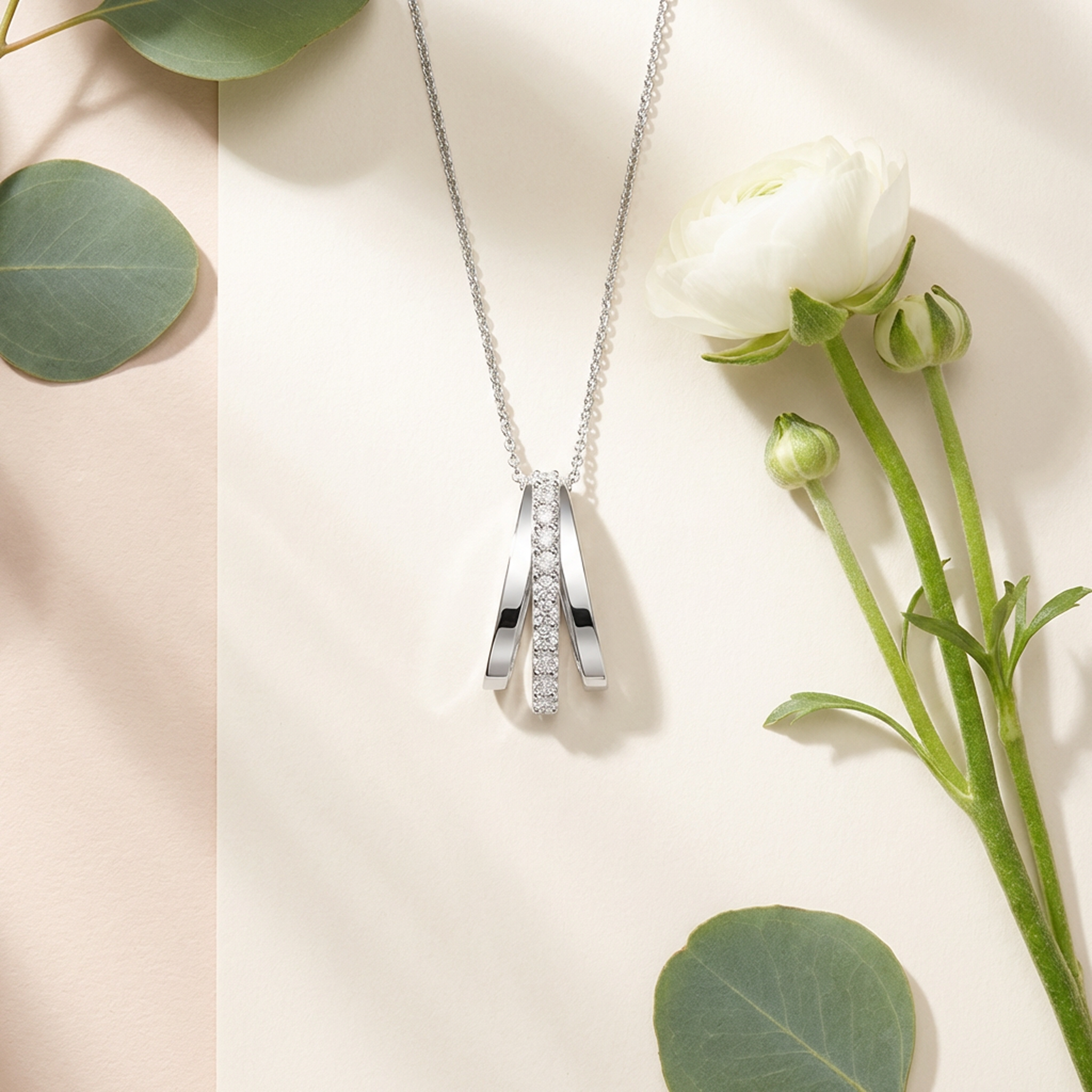 Bella 18k White Gold Plated Necklace with Swarovski Crystals - FAB FAV