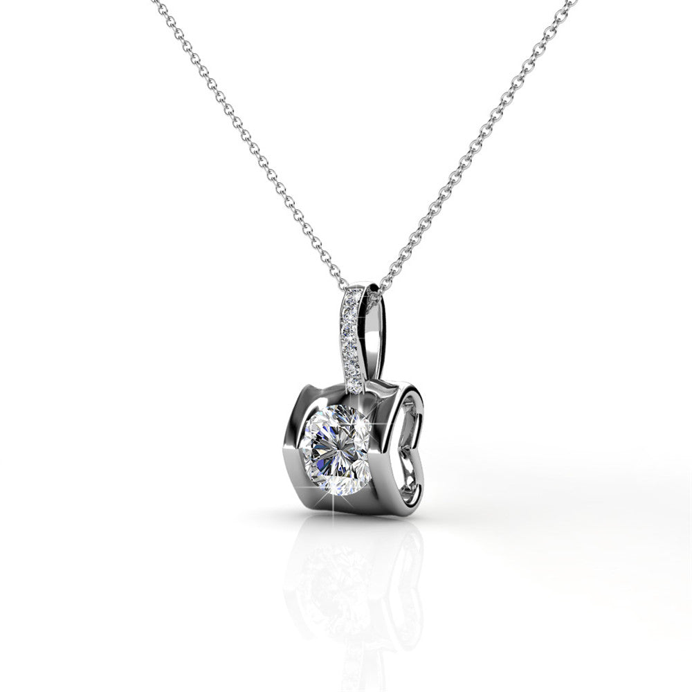 Billie 18k White Gold Pendant Necklace with Round Cut Crystals